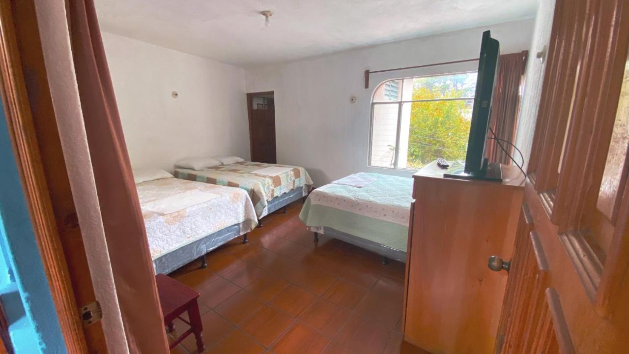 Hotel Posada Don Carlos Panajachel Dış mekan fotoğraf